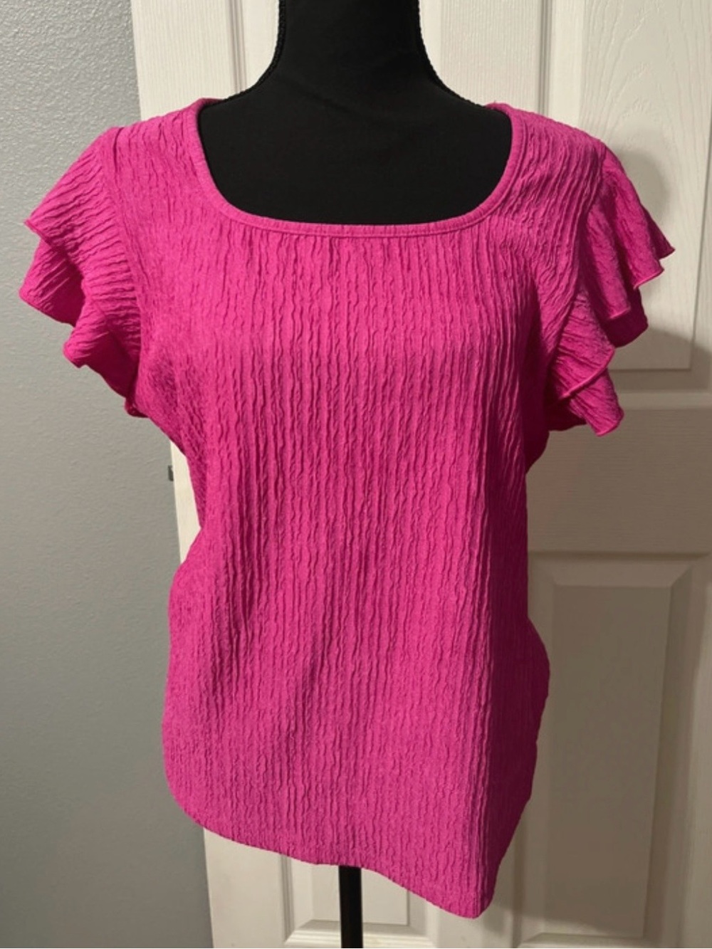 Womens Fuchsia Flutter Sleeve Top